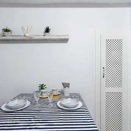 Minicasa En Pleno Casco Antiguo Holiday home Almunecar